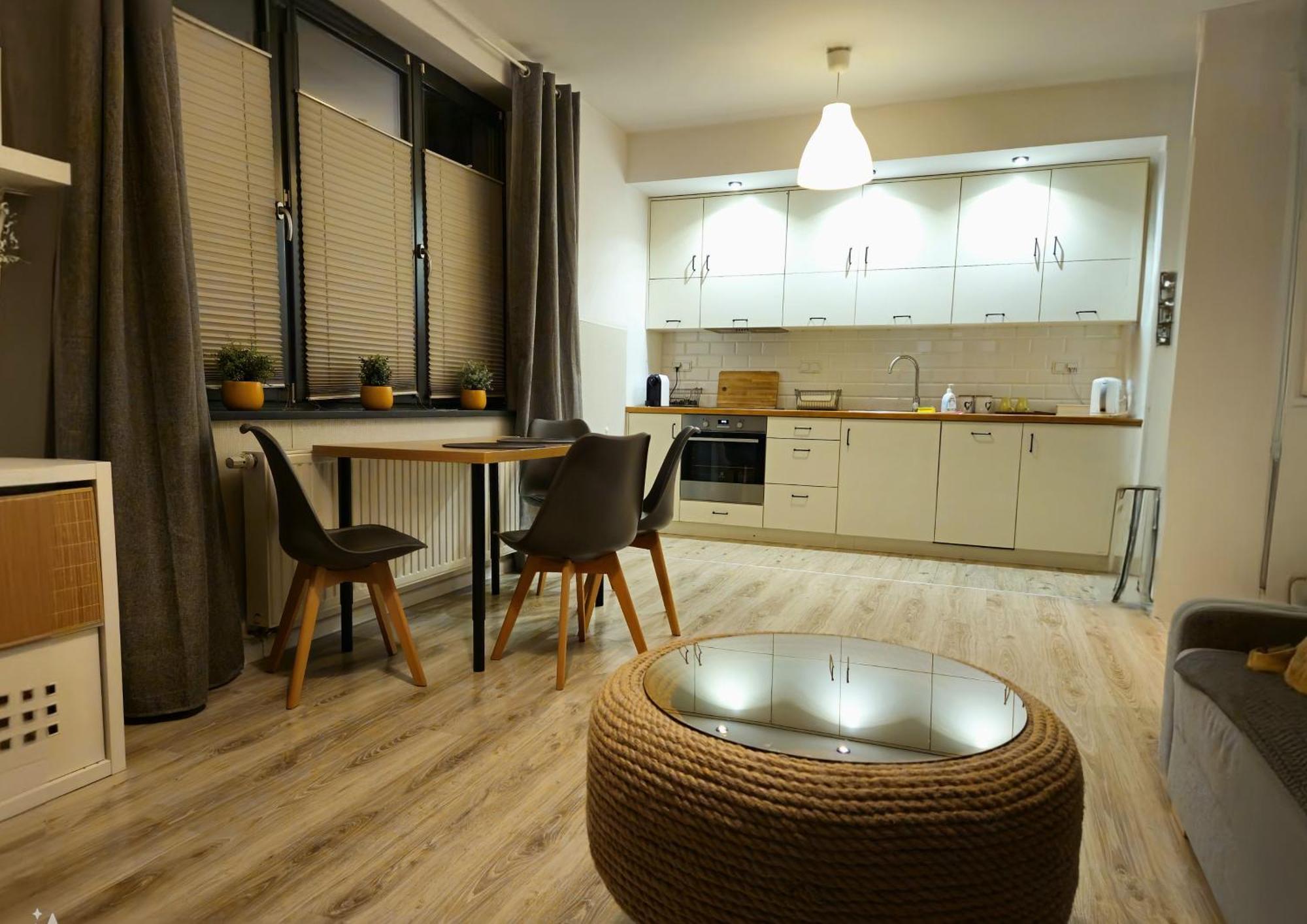 Apartament Czerwone Maki Краков Экстерьер фото