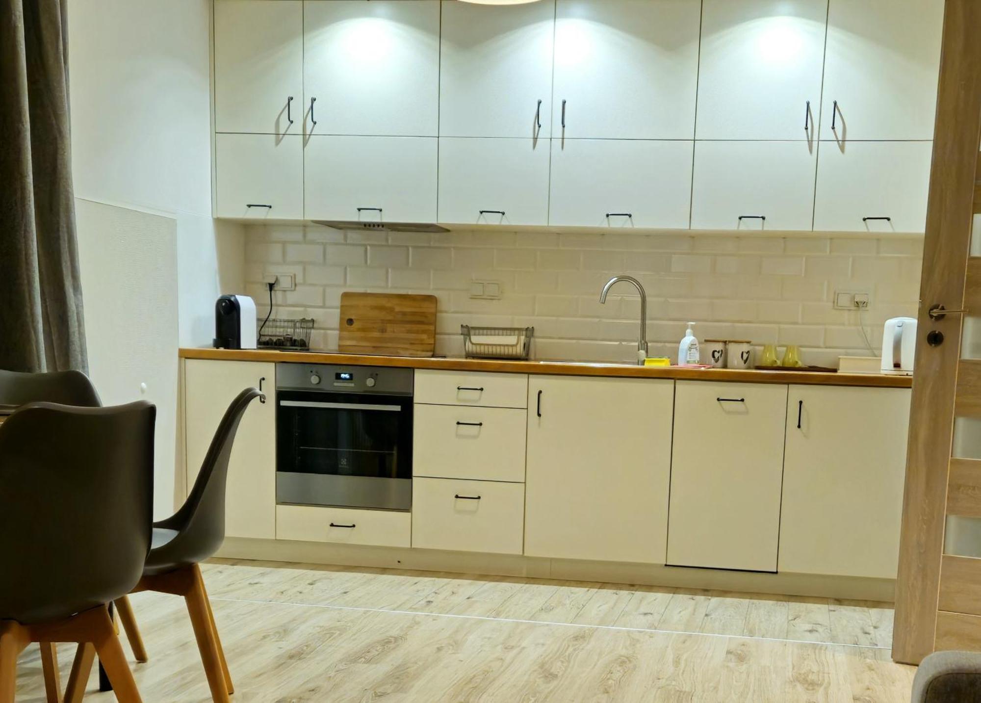 Apartament Czerwone Maki Краков Экстерьер фото